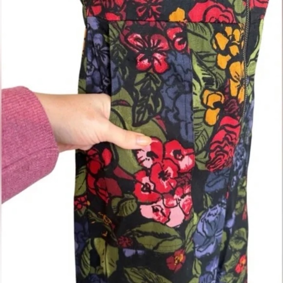 Lucy & Yak Ragan Organic Cotton Cropped Jumpsuit in Maria Print - Picture 5 of 10